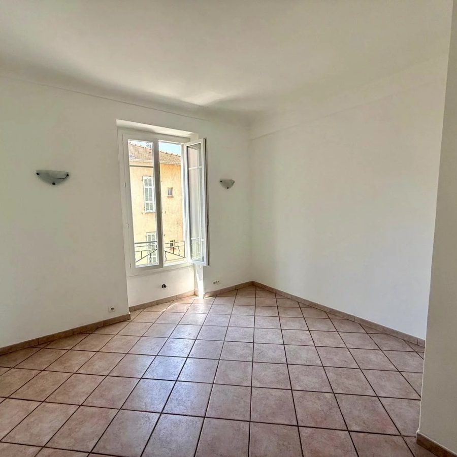 NICE PASTEUR – 2/3 PIÈCES – 47,25 m² – LUMINEUX – CAVE