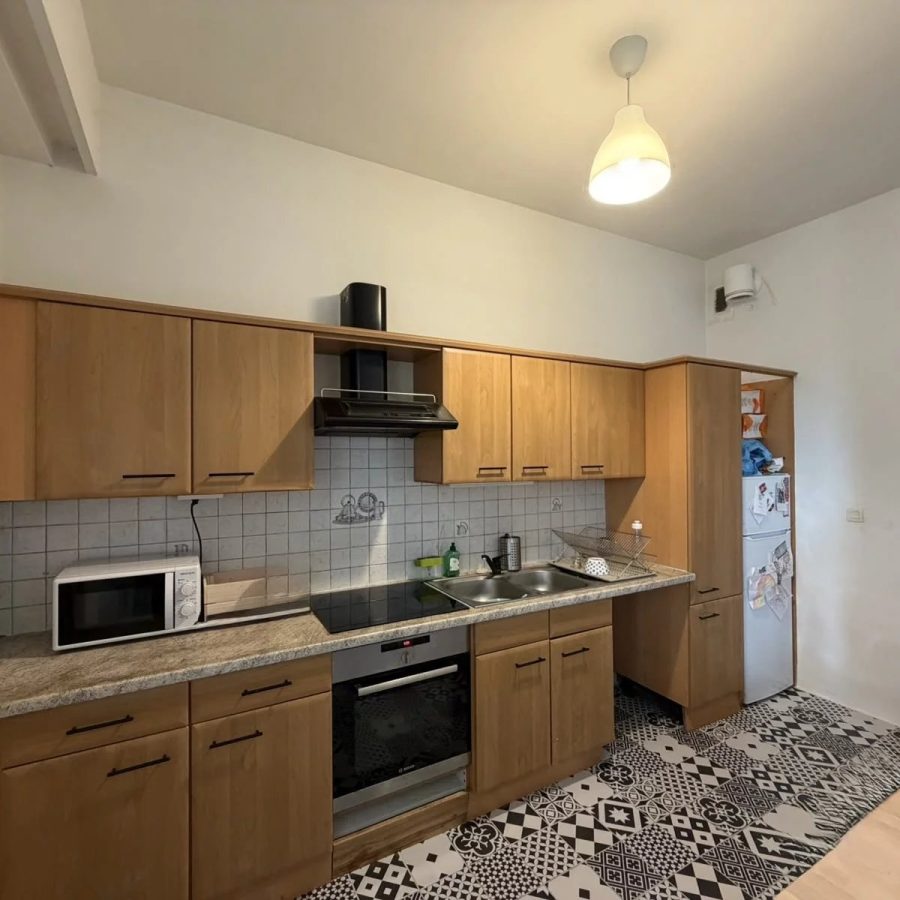Grand studio de 47,28 m² en rez-de-chaussée