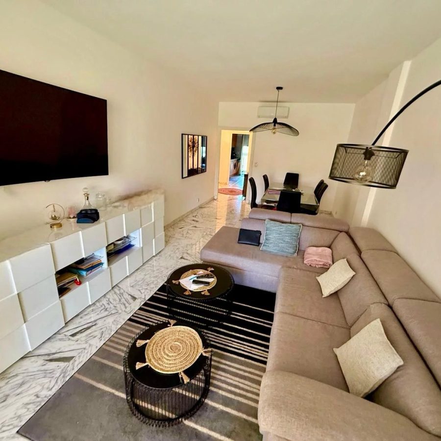 Belle oportunité appartement traversant 2 pieces