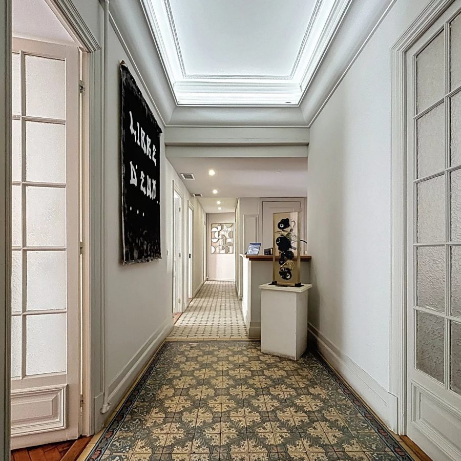Élégant appartement bourgeois de 5 pièces – Quartier Wilson