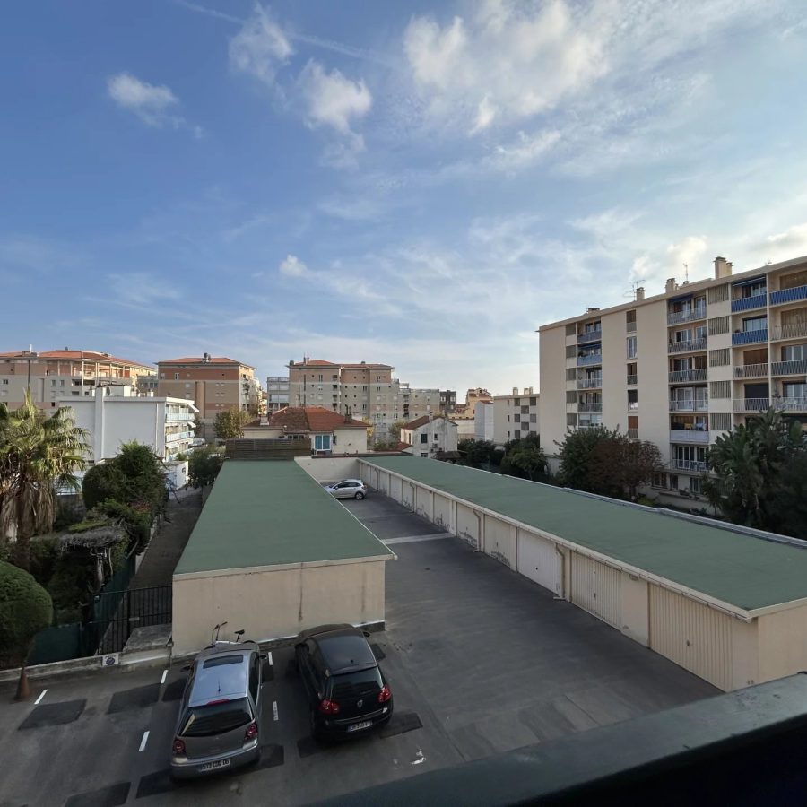 Appartement 4 pièces hyper centre Golfe Juan