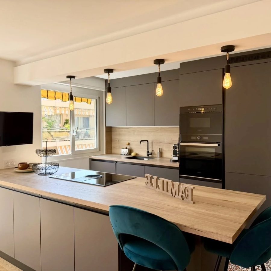 2 PIÈCES 42 m² AVEC BALCON PLEIN SUD ÉTAGE ÉLEVÉ NICE NORD AV DE LA VALLIÈRE