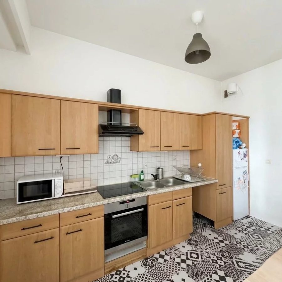 Grand studio de 47,28 m² en rez-de-chaussée