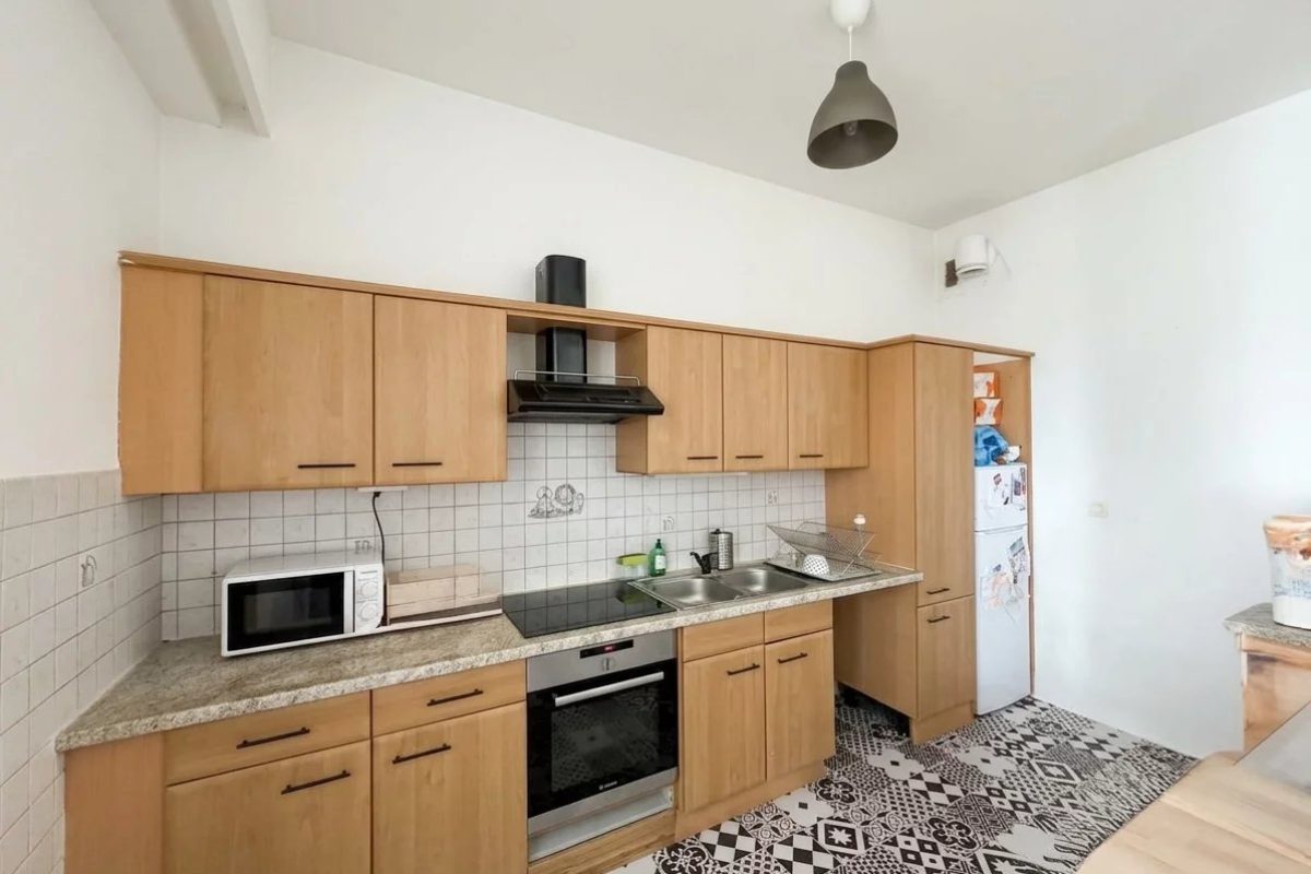 Grand studio de 47,28 m² en rez-de-chaussée