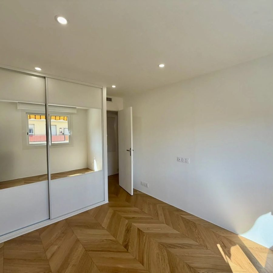 2 PIÈCES 42 m² AVEC BALCON PLEIN SUD ÉTAGE ÉLEVÉ NICE NORD AV DE LA VALLIÈRE