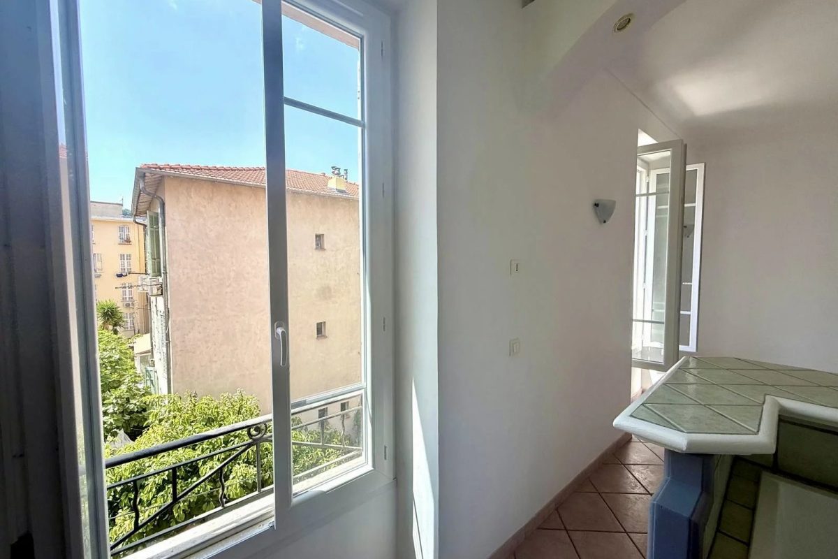 NICE PASTEUR – 2/3 PIÈCES – 47,25 m² – LUMINEUX – CAVE