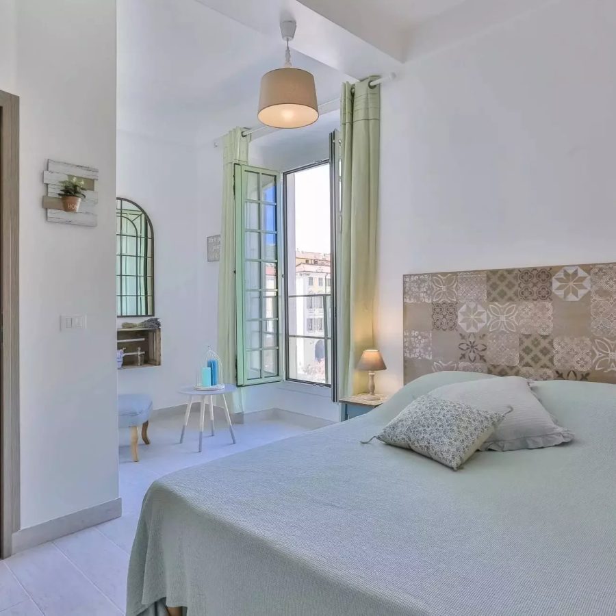 Superbe appartement 5 pièces - Place Garibaldi