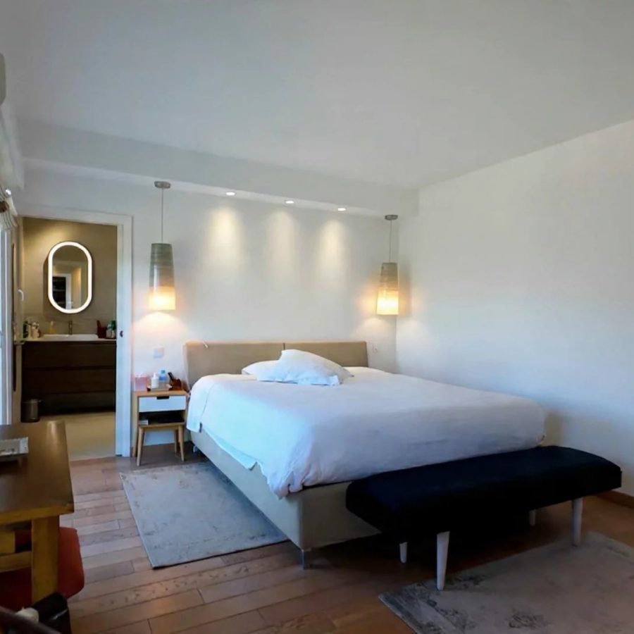 NICE – PENTHOUSE 3 PIÈCES AVEC PISCINE PRIVATIVE ET VUE PANORAMIQUE MER & VILLE