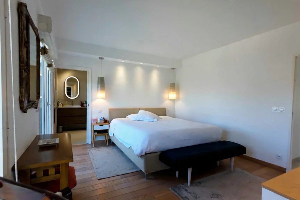 NICE – PENTHOUSE 3 PIÈCES AVEC PISCINE PRIVATIVE ET VUE PANORAMIQUE MER & VILLE