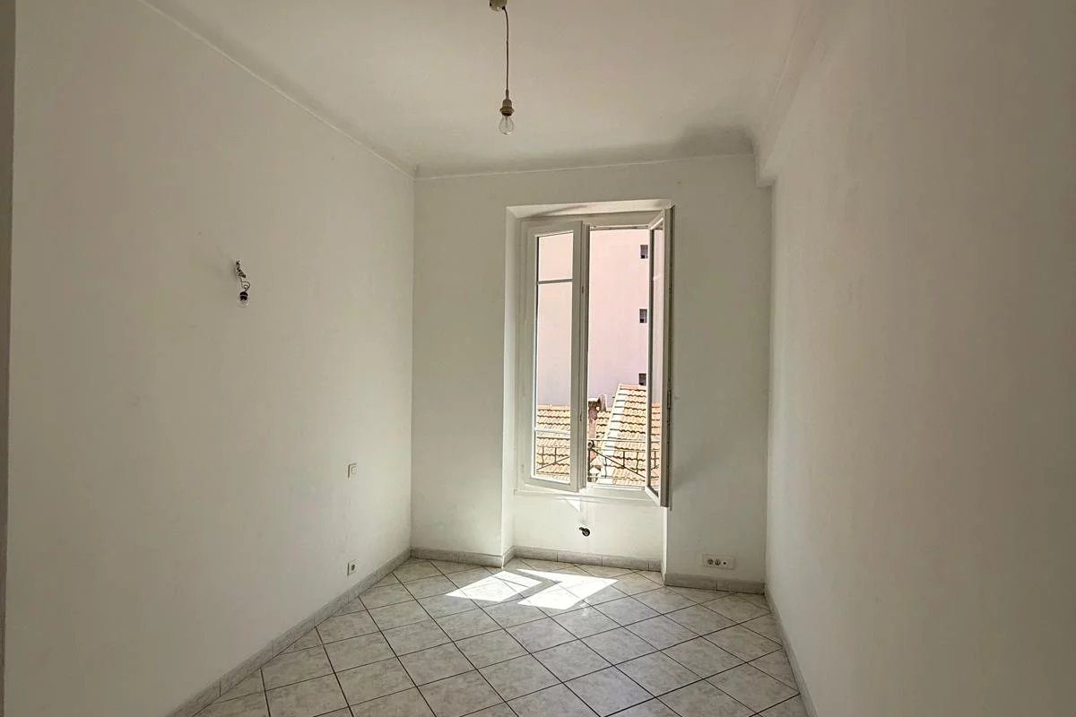 NICE PASTEUR – 3 PIÈCES – 47,25 m² – LUMINEUX – CAVE