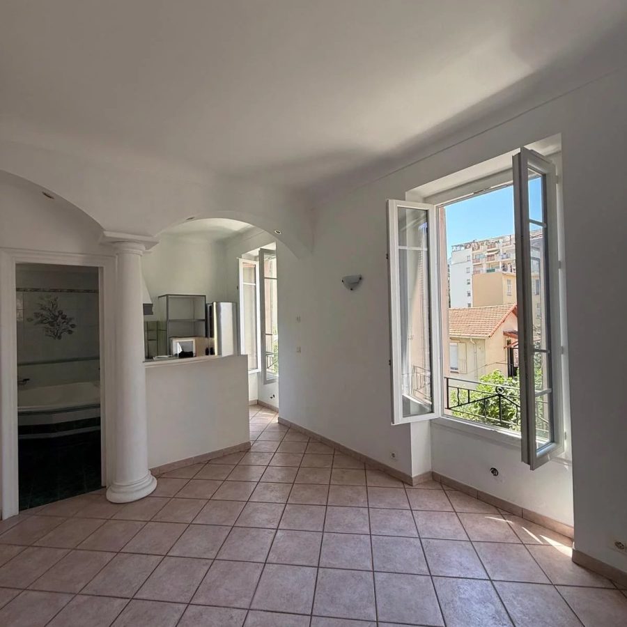 NICE PASTEUR – 3 PIÈCES – 47,25 m² – LUMINEUX – CAVE