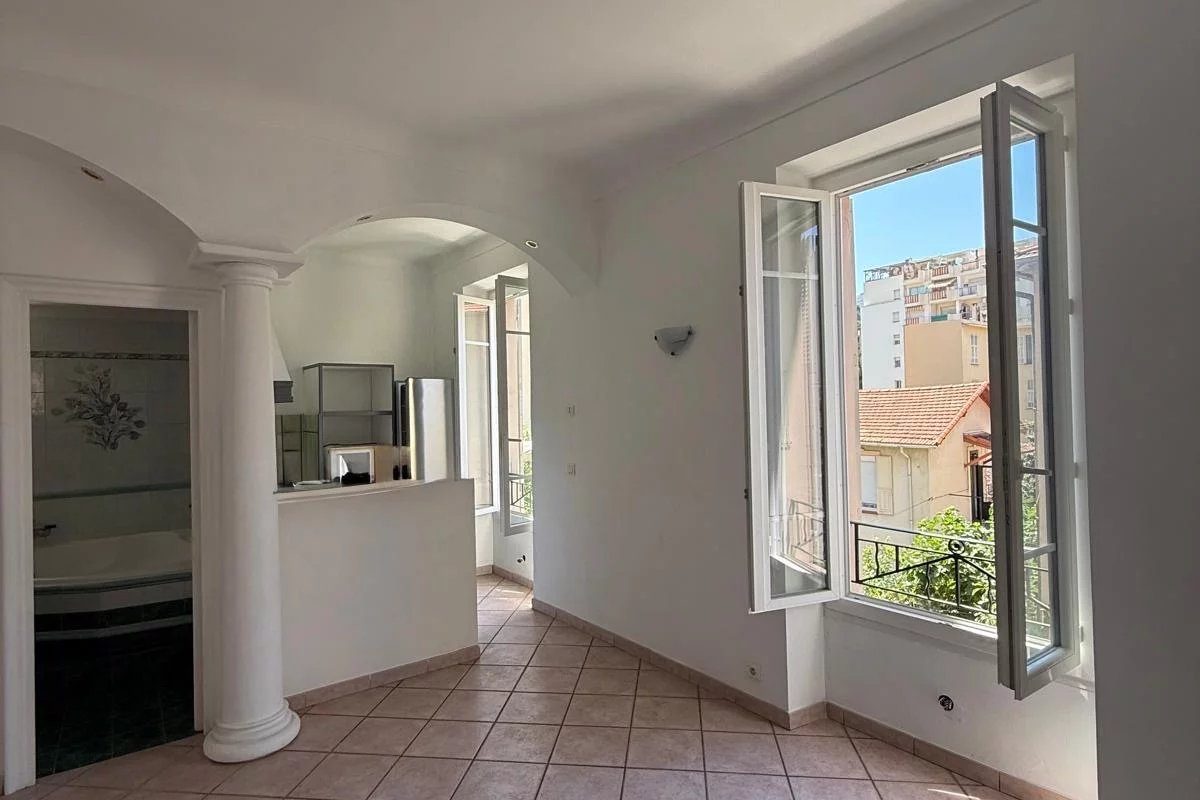 NICE PASTEUR – 3 PIÈCES – 47,25 m² – LUMINEUX – CAVE