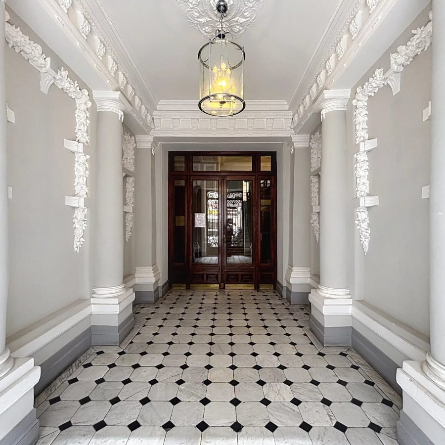 Élégant appartement bourgeois de 5 pièces – Quartier Wilson