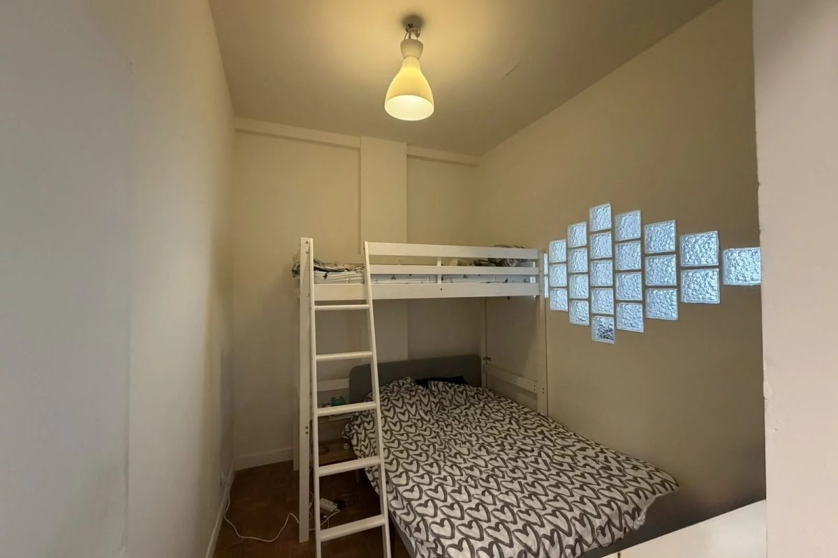 Grand studio de 47,28 m² en rez-de-chaussée