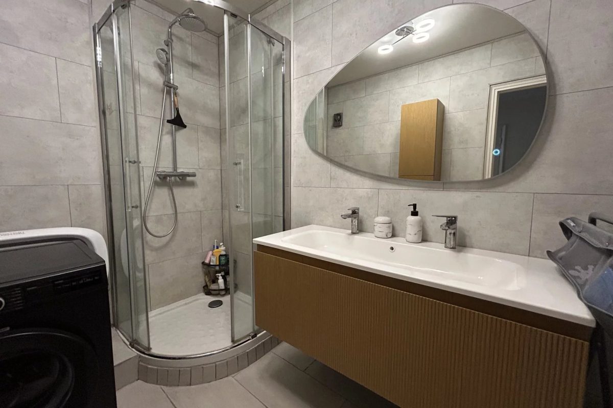 Appartement 4 pièces hyper centre Golfe Juan