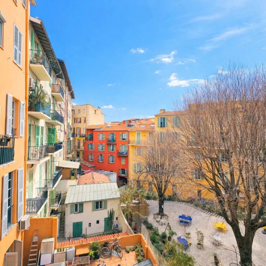 NICE LE PORT / PLACE DU PIN – 2/3 PIÈCES 60 M² – À RÉNOVER – À 50M PLACE GARIBALDI