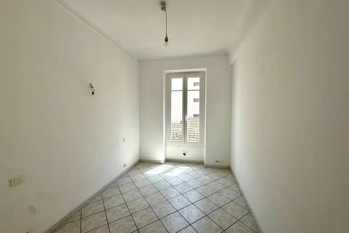 NICE PASTEUR – 2/3 PIÈCES – 47,25 m² – LUMINEUX – CAVE