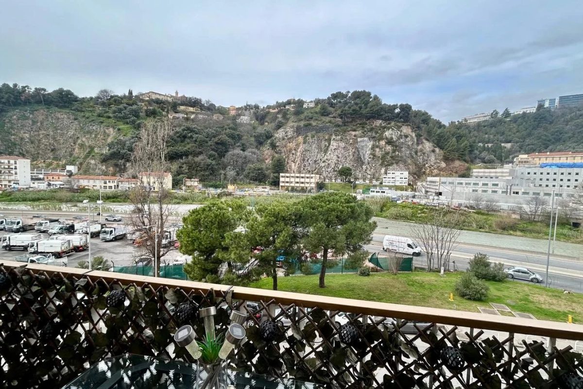 Bel appartement traversant