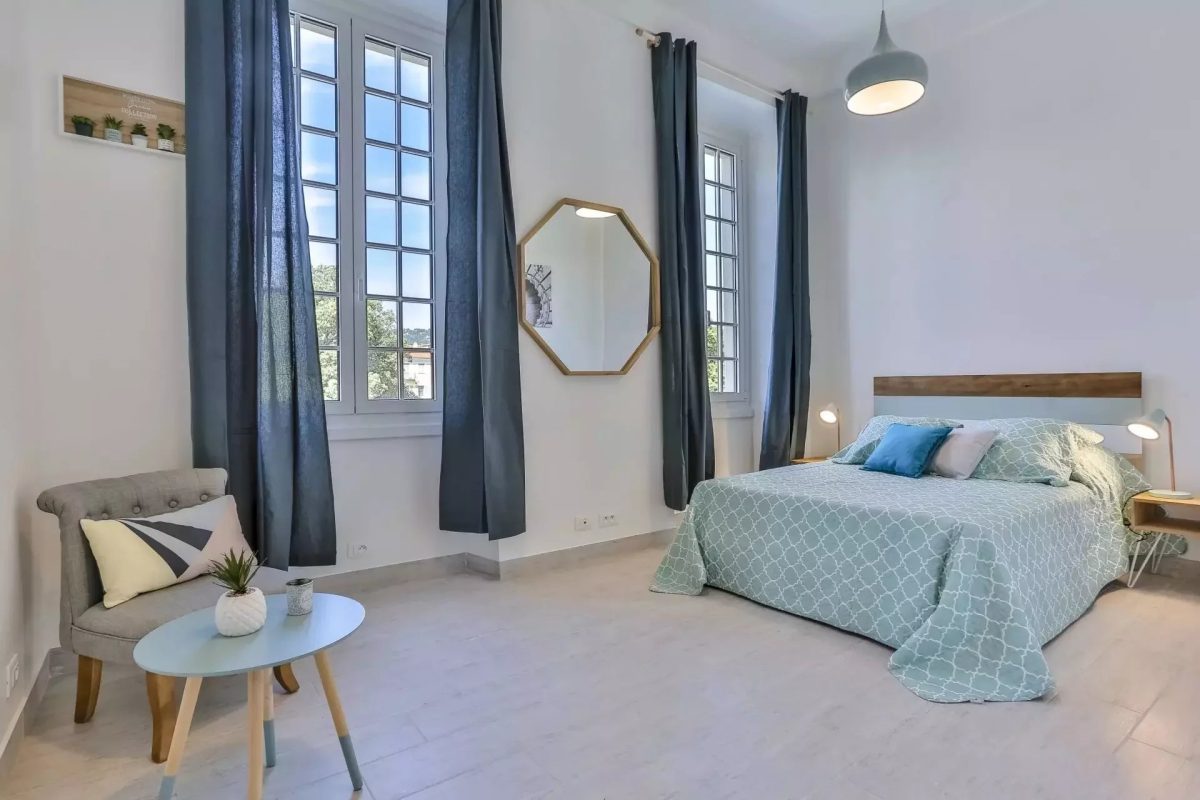 Superbe appartement 5 pièces - Place Garibaldi