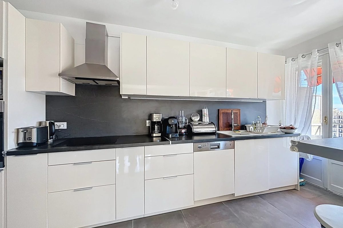 Superbe 3 pièces de 73 m², avant-dernier étage, lumineux et avec terrasse