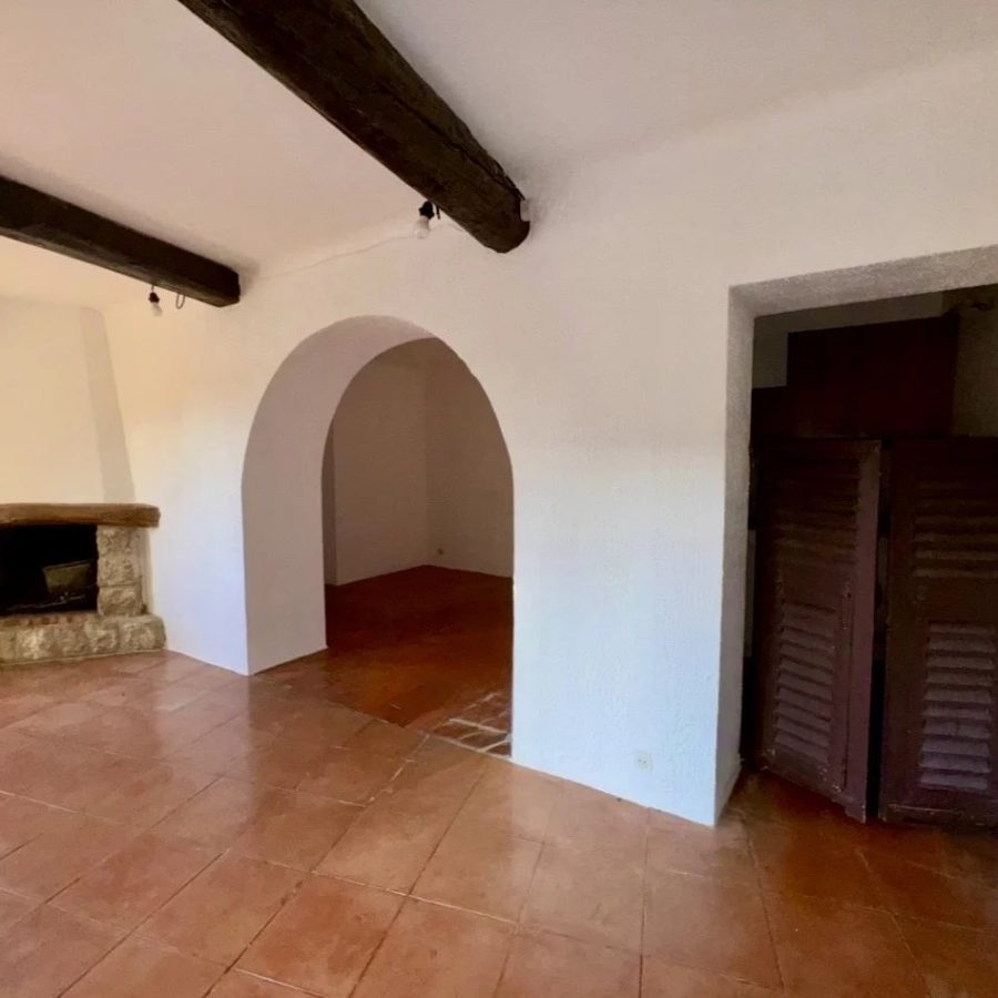 MAISON DE VILLAGE EN PIERRE - PEILLON