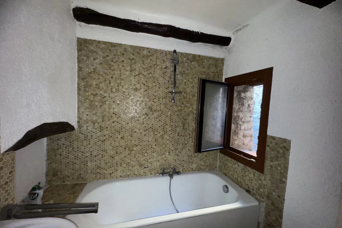 MAISON DE VILLAGE EN PIERRE - PEILLON