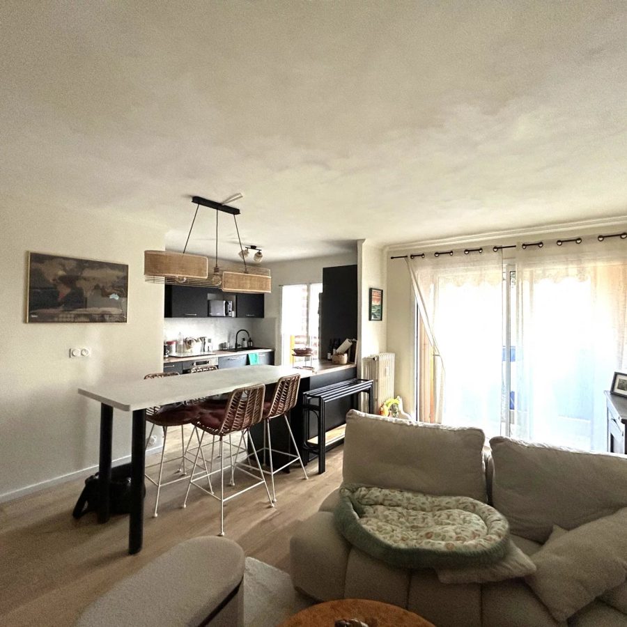 Appartement 4 pièces hyper centre Golfe Juan
