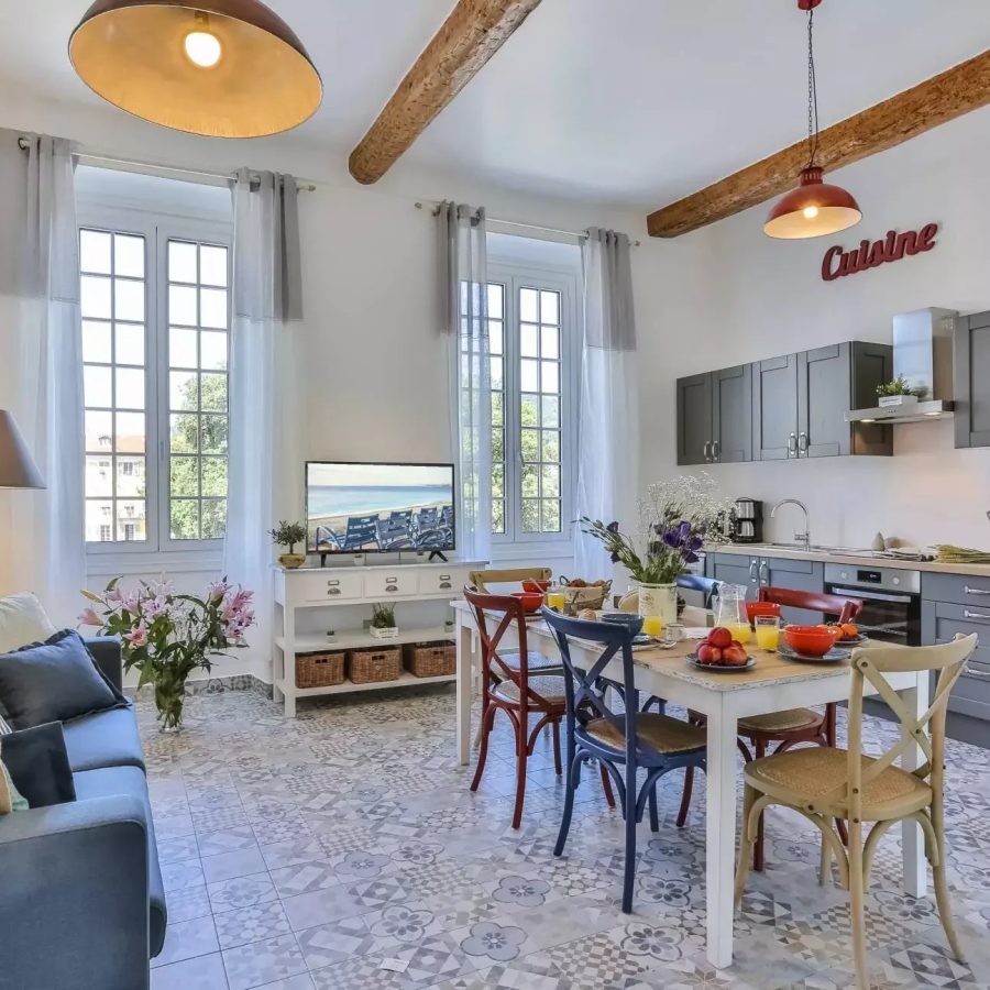 Superbe appartement 5 pièces - Place Garibaldi