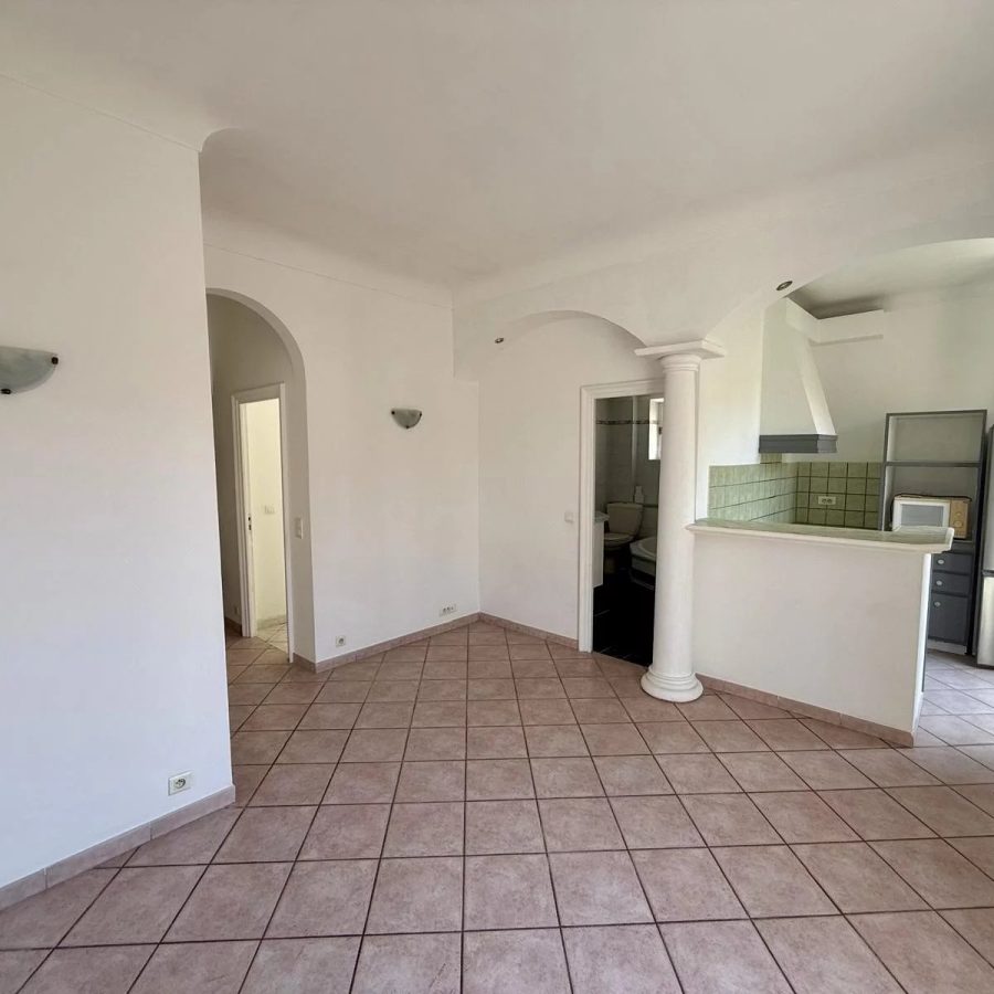 NICE PASTEUR – 2/3 PIÈCES – 47,25 m² – LUMINEUX – CAVE