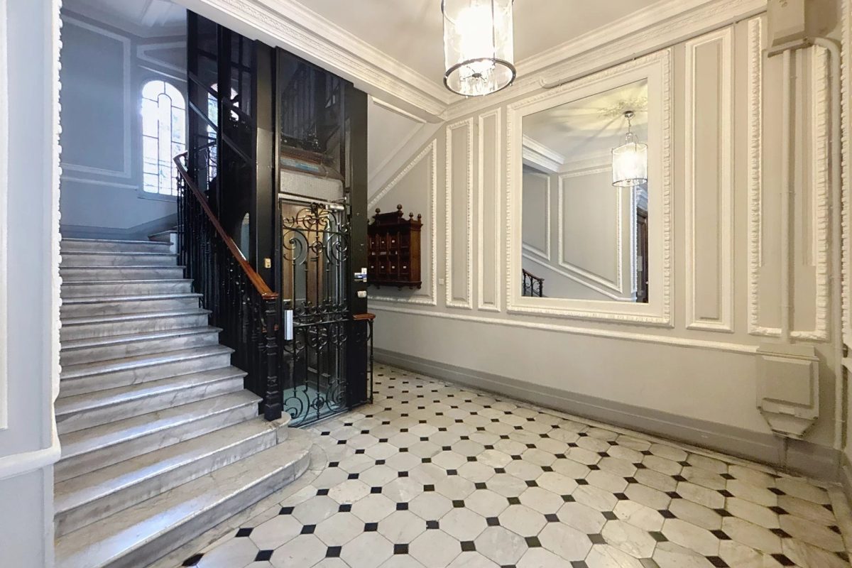 Élégant appartement bourgeois de 5 pièces – Quartier Wilson