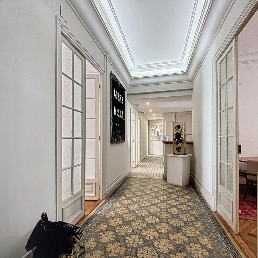 Élégant appartement bourgeois de 5 pièces – Quartier Wilson