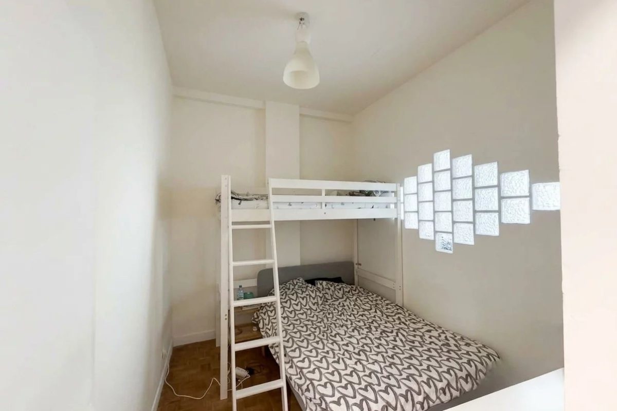 Grand studio de 47,28 m² en rez-de-chaussée