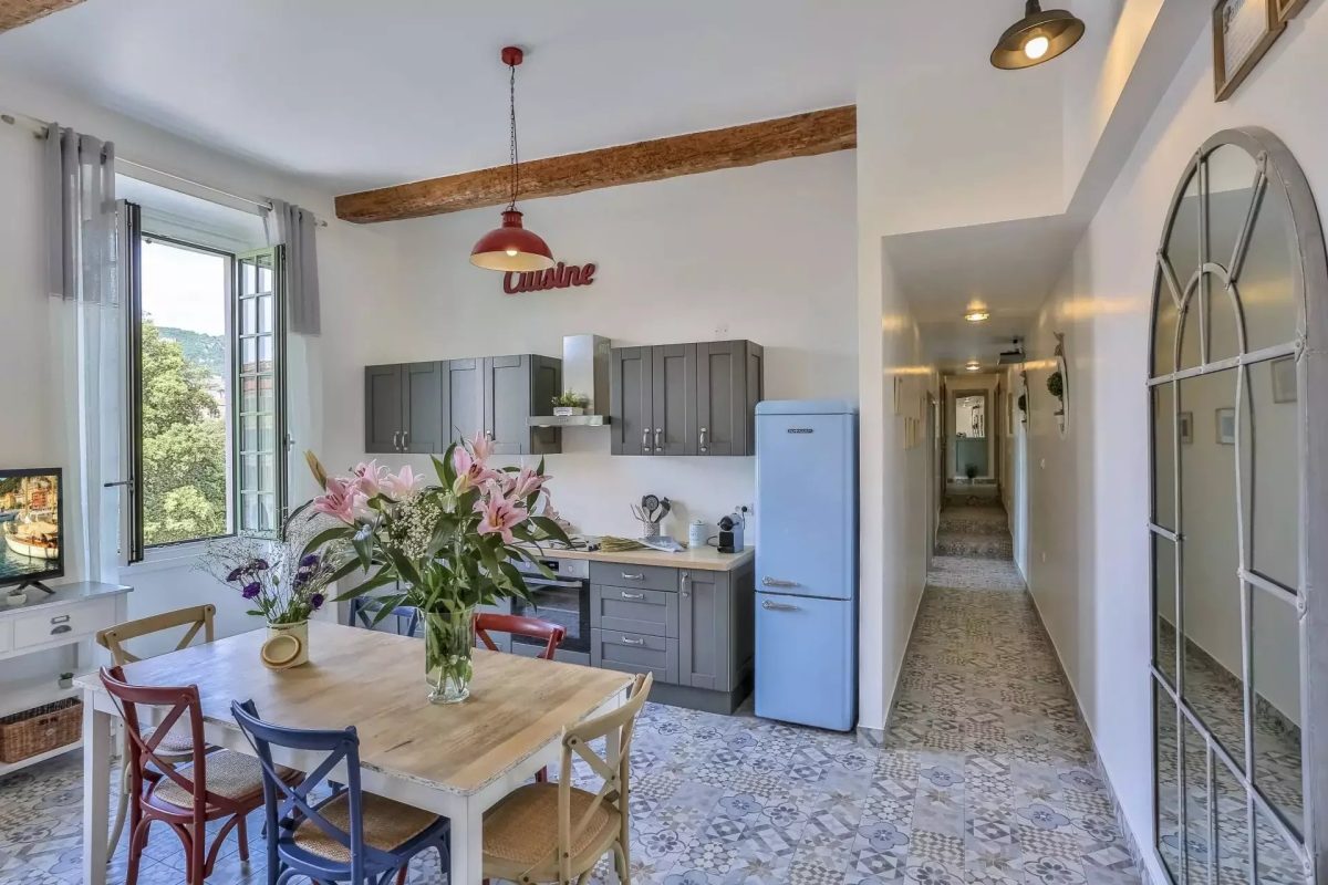 Superbe appartement 5 pièces - Place Garibaldi