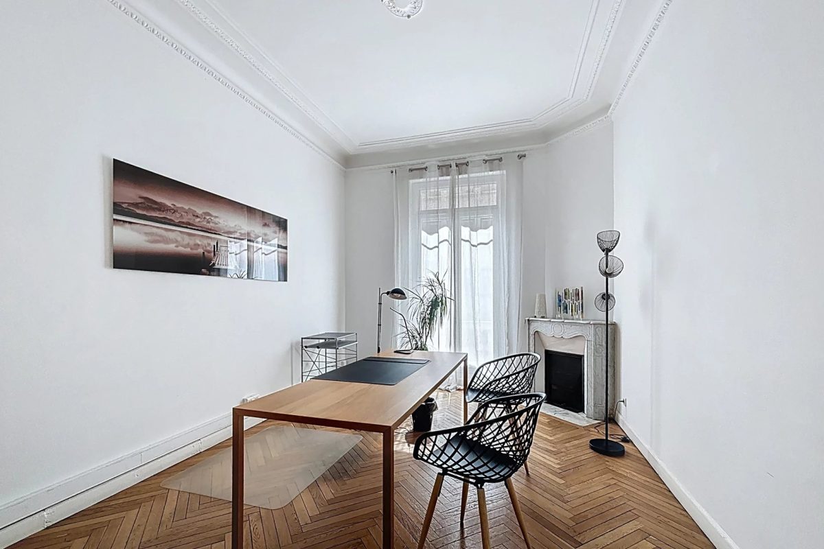 Élégant appartement bourgeois de 5 pièces – Quartier Wilson