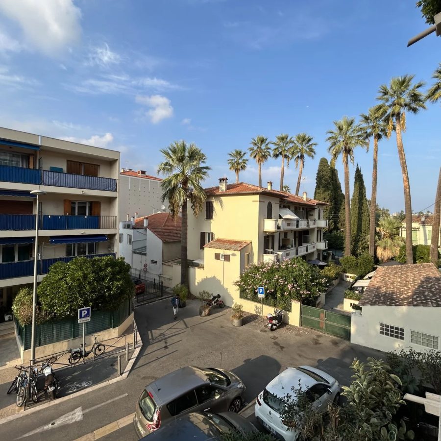 Appartement 4 pièces hyper centre Golfe Juan